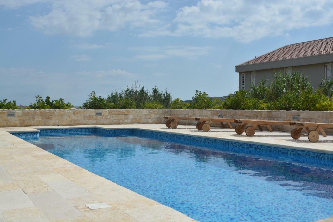 Villa Antea - Modern House With Pool Pag Town Dış mekan fotoğraf
